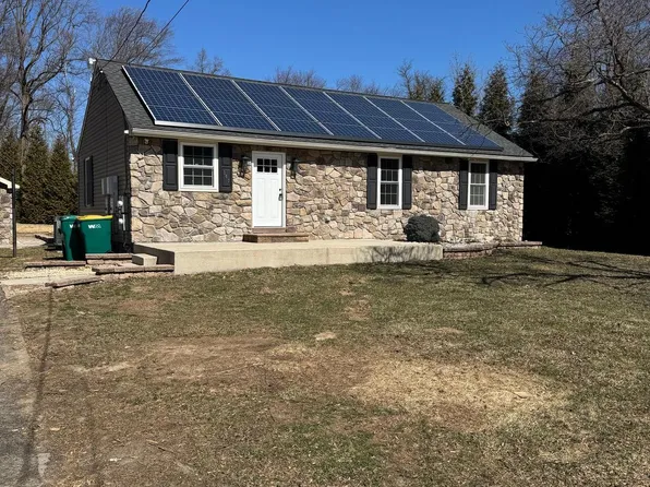 347 Zimmerman Ln, Langhorne, PA 19047