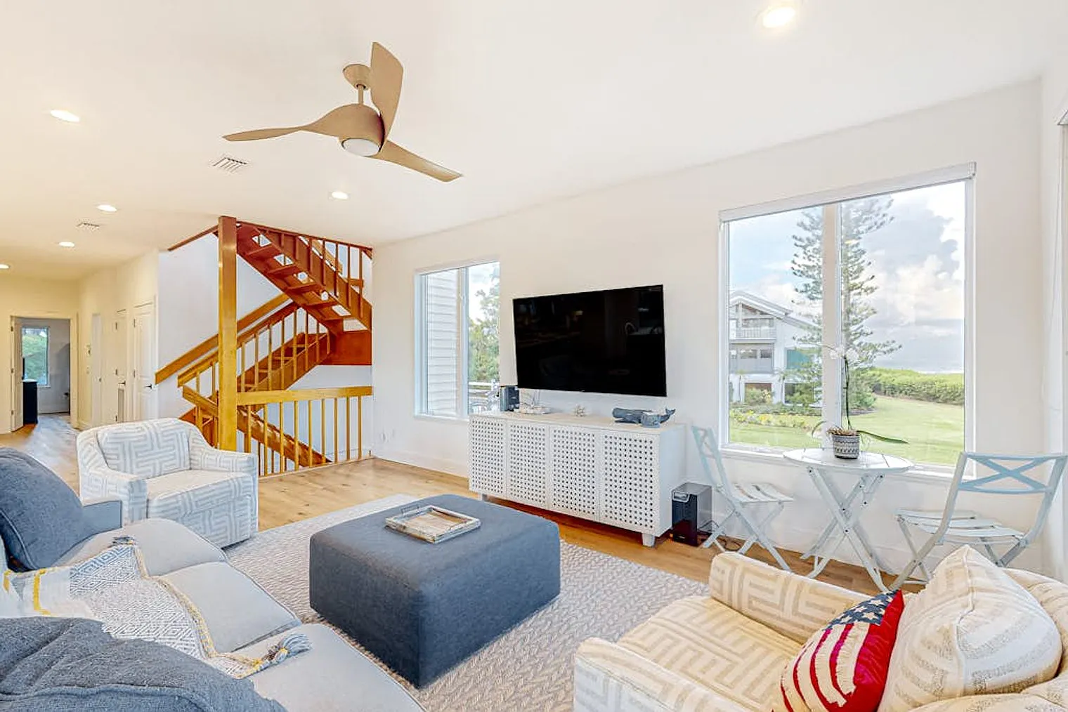 3 bed, 2.0 bath, 2131 sqft, $6,345 — Photo 3