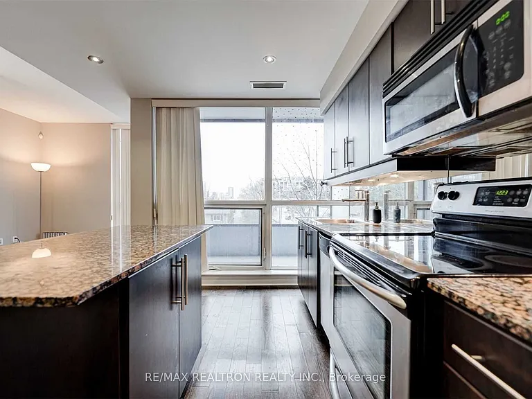 2885 Bayview Ave #223 — Photo 10
