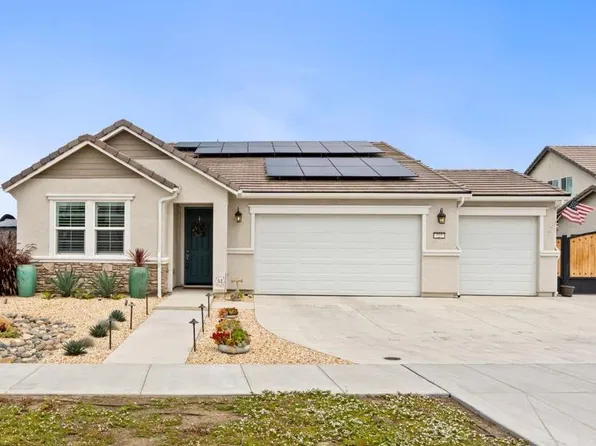 727 Howard St, Kingsburg, CA 93631
