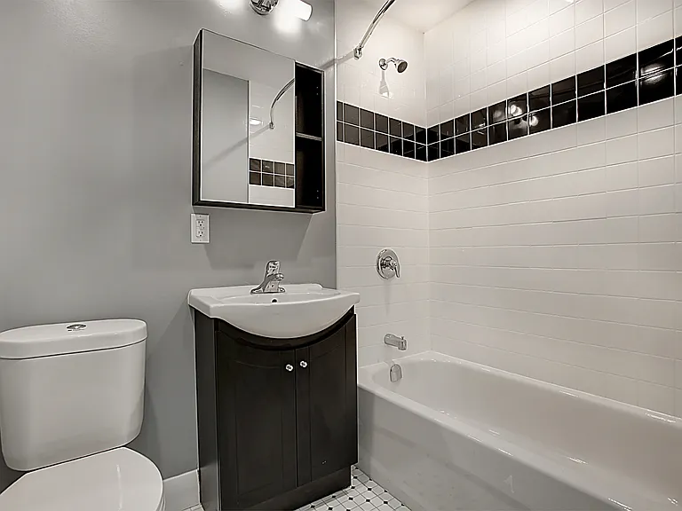 90 Jameson Ave — Photo 8