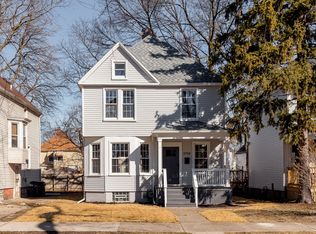 3758 Iroquois St, Detroit, MI 48214