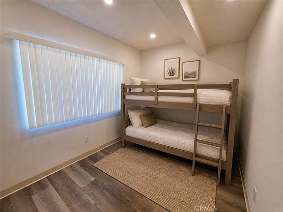 4th image of 6911 Baird Ave #1/2