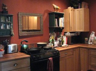 149 N Maple St, Northampton, MA 01062