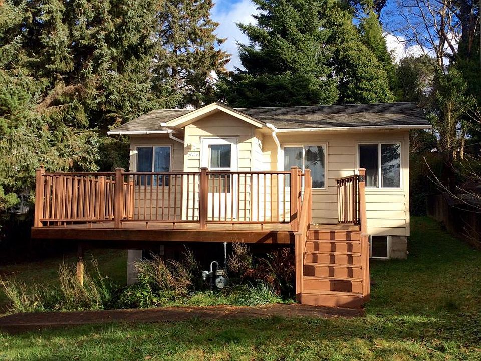 1st image of 2922 NW Oar Ave