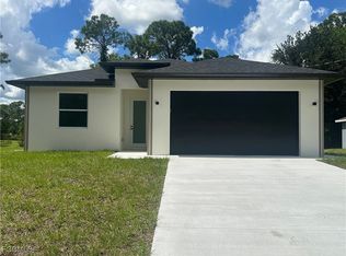 574 Cypress Ave S, Lehigh Acres, FL 33974