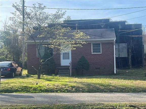 2nd image of 200 Willowood Dr