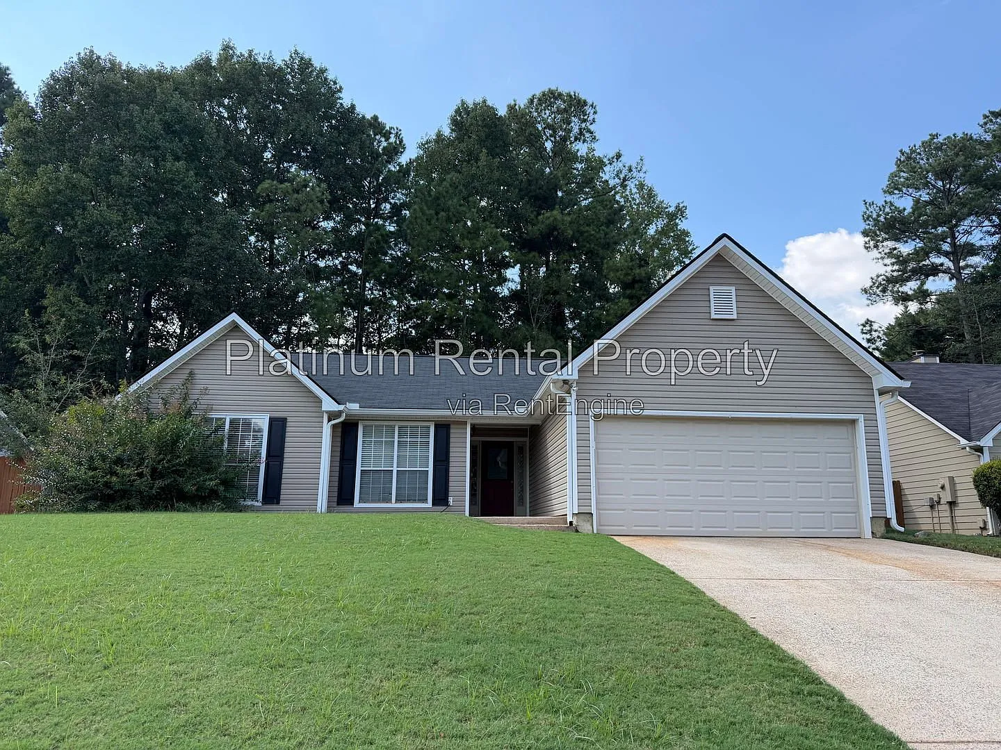 3 bed, 2.0 bath, 1460 sqft, $2,100 — Photo 1