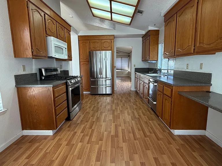 6260 Vanden Rd — Photo 4