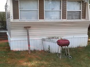 186 Pinewood Est, Chillicothe, IL 61523