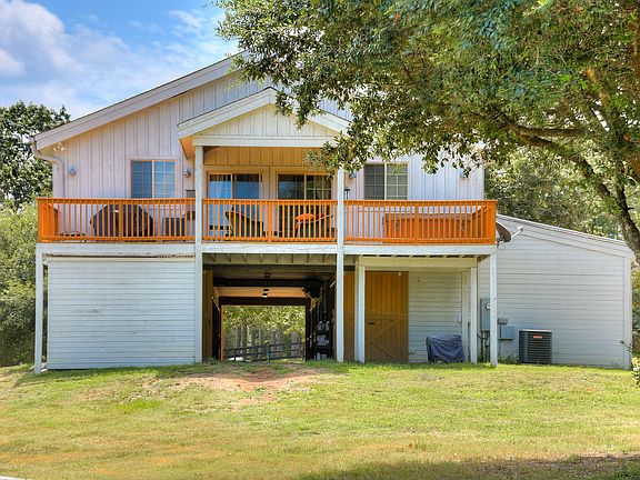 4th image of 1440 Smiths Lawn Dr