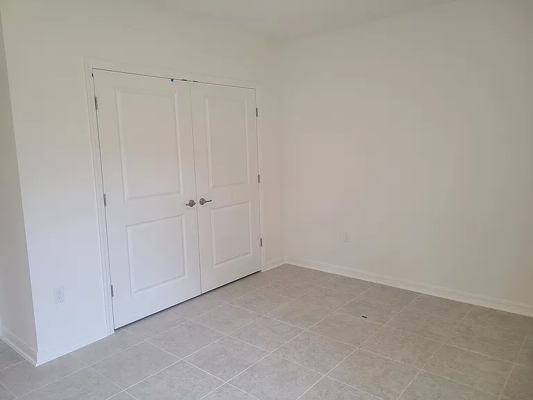61 Rickenbacker Dr — Photo 19