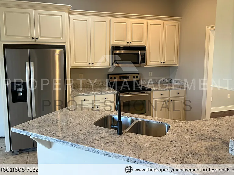 116 Cedar Green Dr — Photo 12