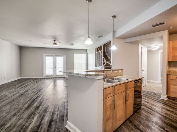 315 S Locust St #1L-305