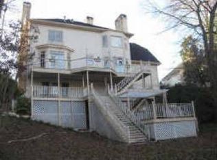 6010 Neely Farm Dr, Norcross, GA 30092