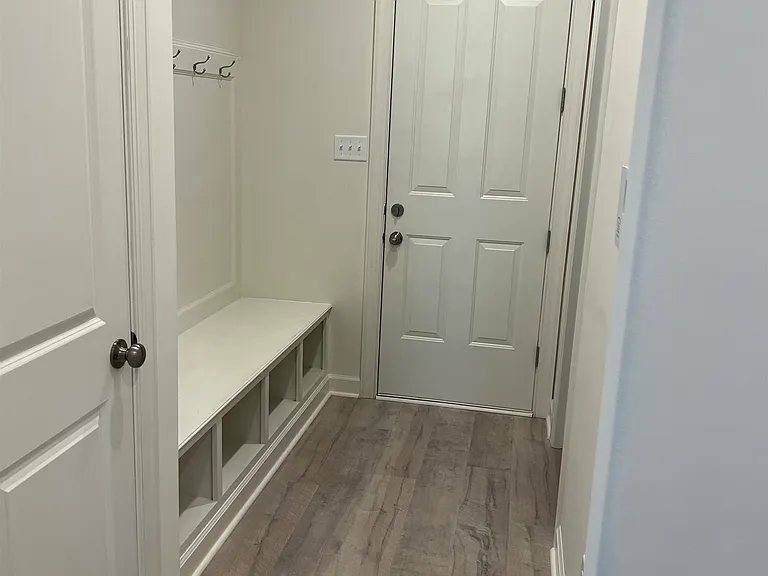 9746 Woodland Fox Ln N — Photo 17