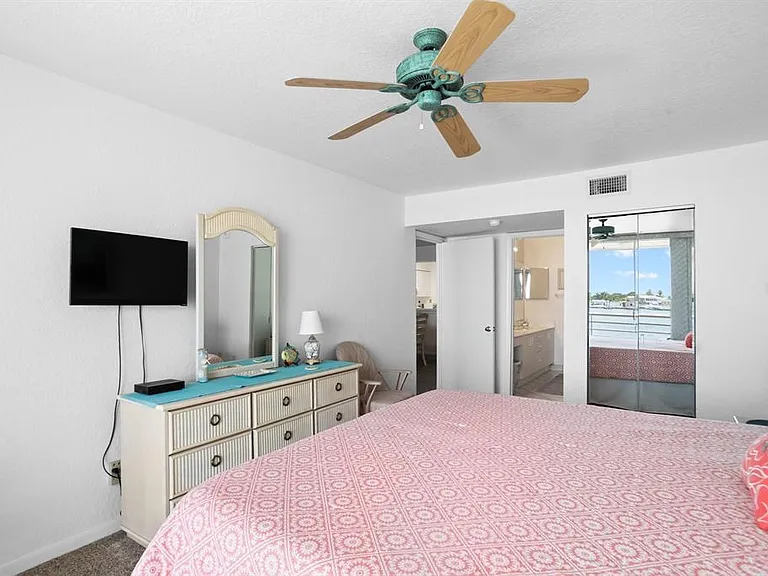 6093 Bahia Del Mar Cir #277 — Photo 21