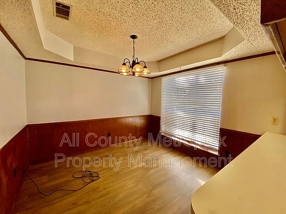 3rd image of 3818 Whiterock Trl
