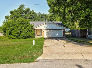 909 N King Ave, Midwest City, OK 73130