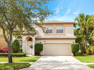 15876 NW 10th St, Pembroke Pines, FL 33028