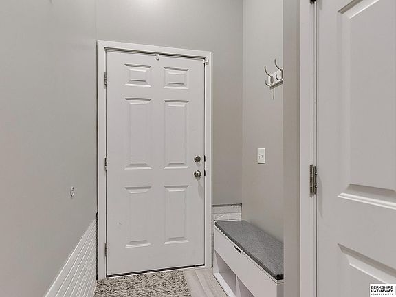 5th image of 18197 Polk Ct