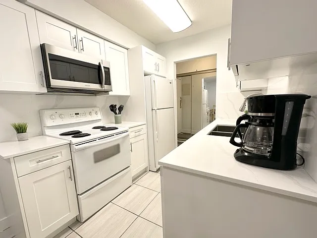 1955 Woodway Pl #411 — Photo 23