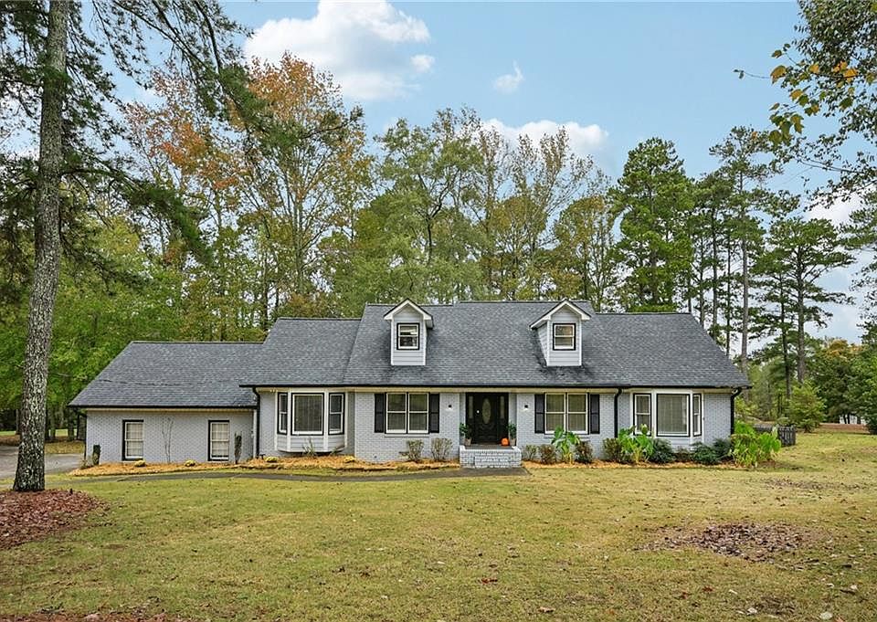 1st image of 7379 N Mitchell Ct