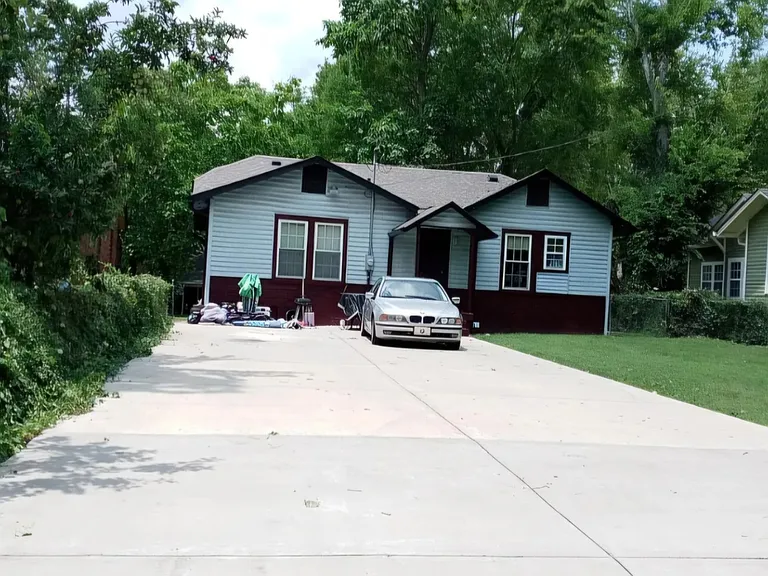 1205 Meridian St — Photo 5
