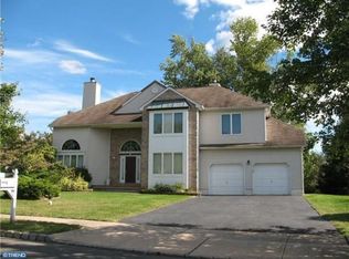3 Poinsett Dr, Lawrence Township, NJ