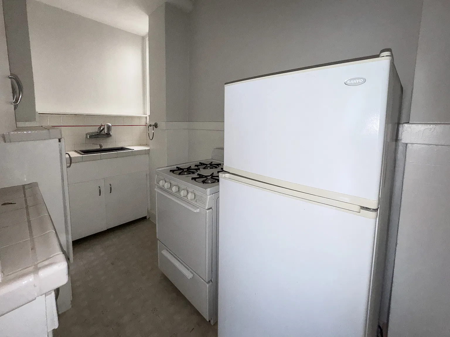 829 Leavenworth St — Photo 4