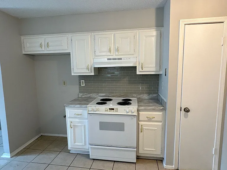3208 Cookie Cv — Photo 9