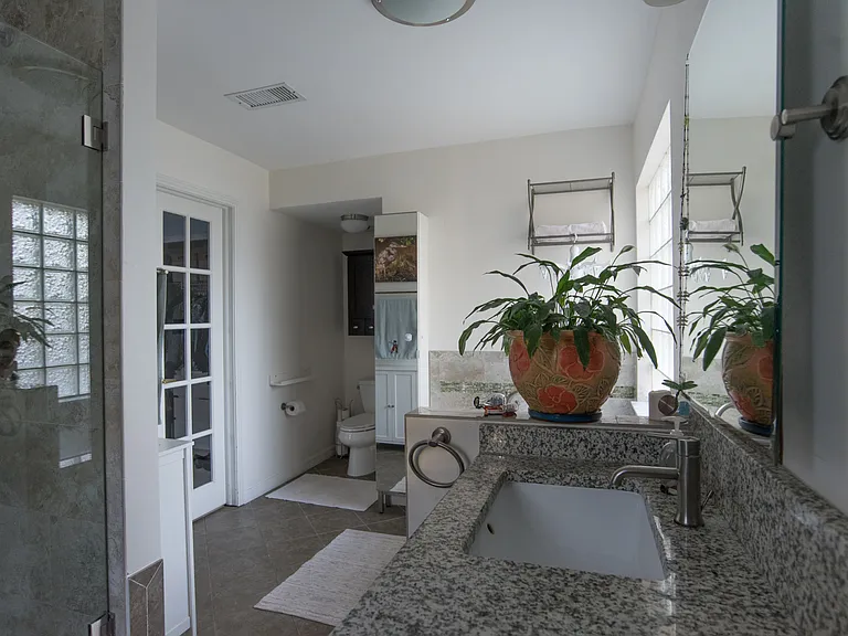 433 E Grant St — Photo 20