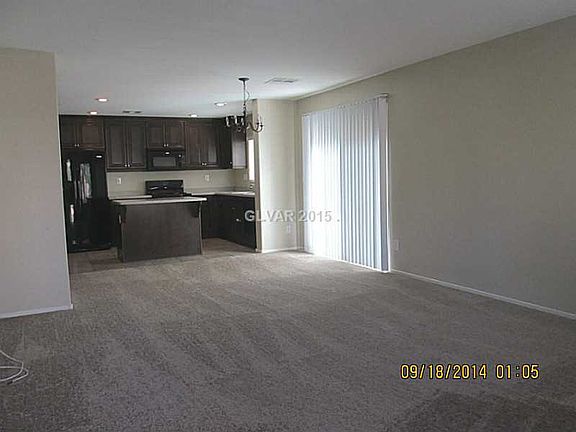 3rd image of 583 Primrose Hill Ave