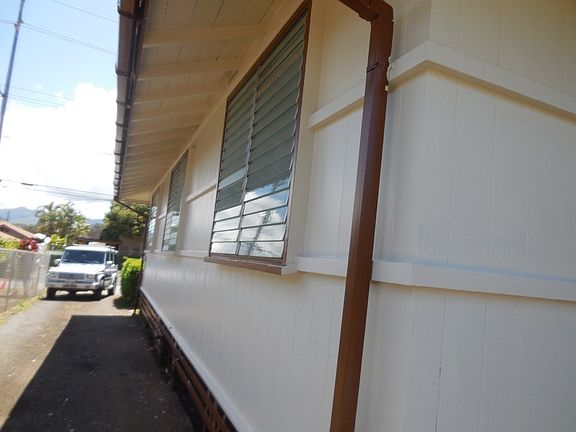 Driveway to Carport--4+ Parking!