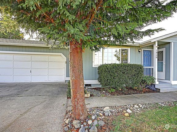 3rd image of 1930 Edgewood Drive