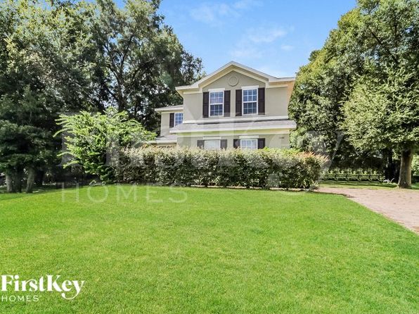 24144 Plymouth Hollow Cir