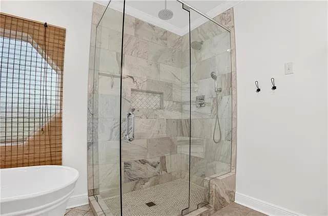 110 Regina Dr — Photo 16