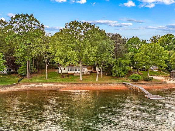 4th image of 793 Kemp Rd