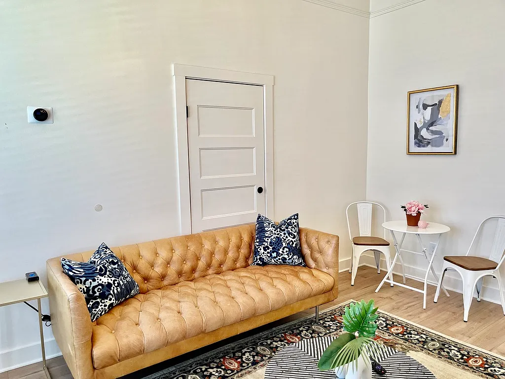 2 bed, 800 sqft, $2,487 — Photo 4