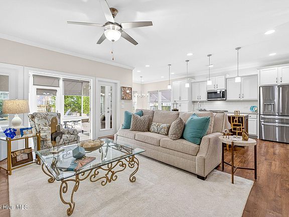 4th image of 3352 Sandy Bay Circle