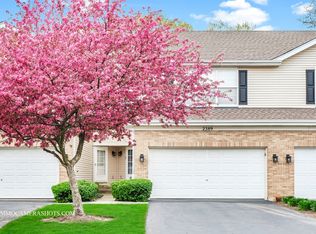 2389 Stoughton Cir, Aurora, IL