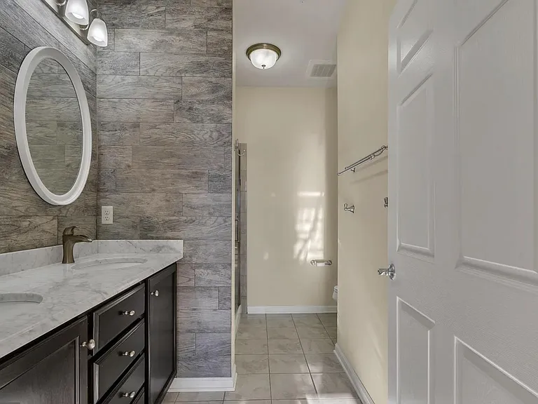 1113 Halifax Pl — Photo 18
