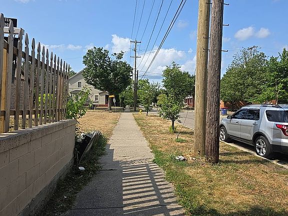 5th image of 1111 Ionia Ave SW