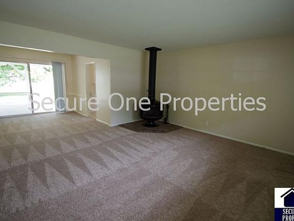 4th image of 5323 Baza Ave