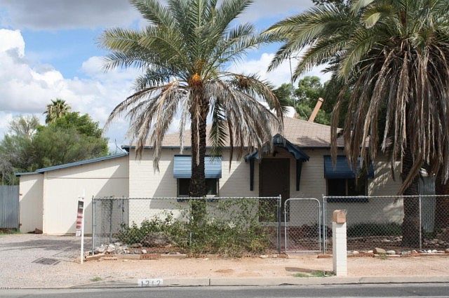 1st image of 1212 N Rosemont Blvd