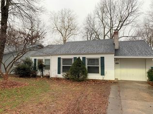 1444 E University St, Springfield, MO 65804