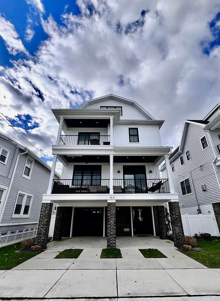 Building Photo - 16A S Fredericksburg Ave #AUGUST