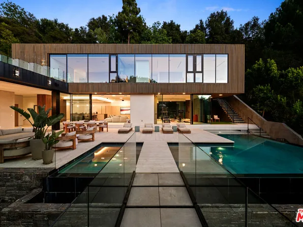 9330 Hazen Dr, Beverly Hills, CA 90210