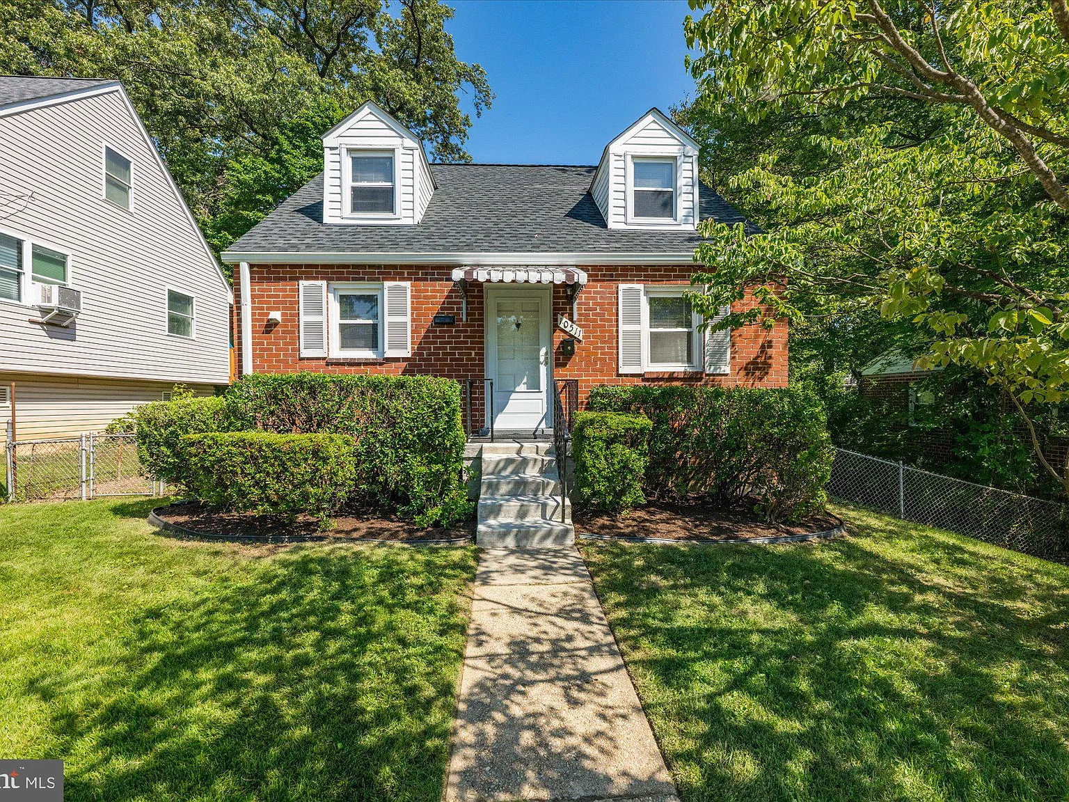 3 bed, 2.0 bath, 1092 sqft, $2,950 — Photo 1
