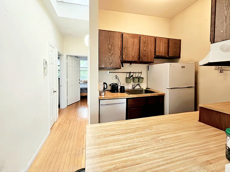 27 Garden St #4 — Photo 5